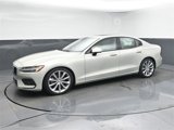 Used 2020 Volvo S60 T5 Momentum image 4