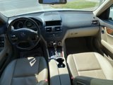 Used 2010 Mercedes-Benz C 300 4MATIC Sedan image 4