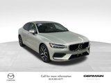 Used 2020 Volvo S60 T5 Momentum image 3