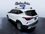 Used 2022 Kia Seltos EX image 5