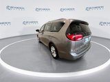 Used 2018 Chrysler Pacifica Touring-L w/ Tire & Wheel Group image 6