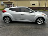 Used 2016 Hyundai Veloster image 5