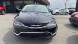 Used 2016 Chrysler 200 Limited image 2