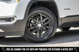 Used 2019 GMC Acadia SLT image 3