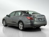 Used 2015 Nissan Altima 2.5 SV image 3