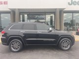 Used 2020 Jeep Grand Cherokee Limited w/ Luxury Group II image 2