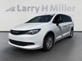 New 2025 Chrysler Voyager LX image 4