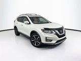 Used 2019 Nissan Rogue SL w/ Premium Package image 4