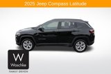 Used 2025 Jeep Compass Latitude image 4