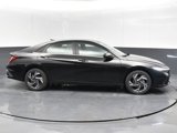 New 2025 Hyundai Elantra SEL image 5