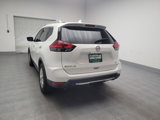 Used 2017 Nissan Rogue SV image 6