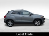 Used 2020 Chevrolet Trax LT w/ LT Convenience Package image 6