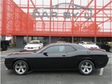 Used 2019 Dodge Challenger SXT image 2