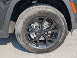 New 2025 Jeep Grand Cherokee Altitude image 6