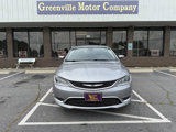 Used 2015 Chrysler 200 Limited w/ Convenience Group image 3