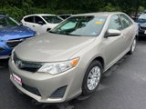Used 2013 Toyota Camry LE image 2