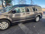 Used 2017 Dodge Grand Caravan SE image 3