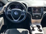Used 2015 Jeep Grand Cherokee Laredo w/ Quick Order Package 23E image 2