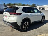 Used 2023 Nissan Rogue SV image 5