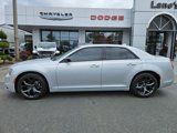 Used 2023 Chrysler 300 Touring w/ Sport Appearance Package image 2