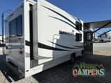 Used 2019 Ford E-450 and Econoline 450 Super Duty w/ Motorhome Prep Package image 3
