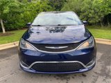 Used 2020 Chrysler Pacifica Touring image 2