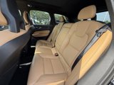 Used 2018 Volvo XC60 T5 Momentum w/ Vision Package image 5