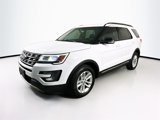 Used 2017 Ford Explorer XLT w/ Equipment Group 202A image 3