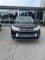 Used 2018 Toyota Highlander XLE image 2