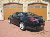 Used 2017 Ford Taurus SEL image 3