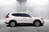 Used 2018 Nissan Rogue SV image 5