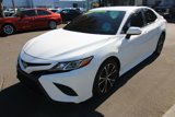 Used 2020 Toyota Camry SE image 2