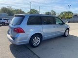 Used 2012 Volkswagen Routan SE image 5