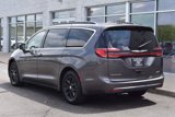 Used 2022 Chrysler Pacifica Touring-L image 4