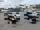 Used 2016 Chrysler Town & Country Touring image 3