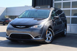 Used 2017 Chrysler Pacifica Touring-L Plus image 3