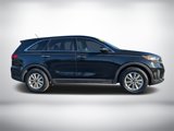 Used 2019 Kia Sorento LX image 2