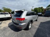 Used 2017 Jeep Grand Cherokee Laredo w/ Quick Order Package 2BE image 5