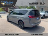 Used 2021 Chrysler Pacifica Touring w/ Cold Weather Group image 2
