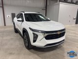 Used 2025 Chevrolet Trax LT w/ Driver Confidence Package image 3