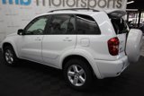 Used 2005 Toyota RAV4 4WD image 2