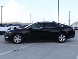 Used 2020 Chevrolet Malibu LT image 2