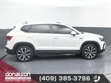 Used 2022 Volkswagen Taos SE image 2