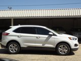 Used 2019 Ford Edge SEL w/ Equipment Group 201A image 2