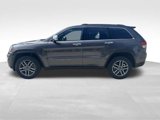 Used 2021 Jeep Grand Cherokee Limited w/ Luxury Group II image 2