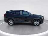 Used 2022 GMC Terrain SLE w/ Driver Convenience Package image 2