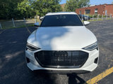 Used 2022 Audi e-tron Premium Plus w/ Premium Plus Package image 3