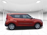 Used 2021 Kia Soul LX image 2