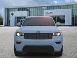 Used 2018 Jeep Grand Cherokee Altitude image 2