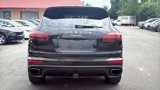 Used 2017 Porsche Cayenne w/ Premium Package image 5